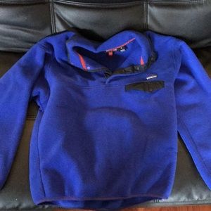 Patagonia blue fleece pull over- unisex